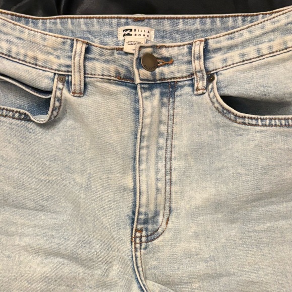 Ladies shorts - Picture 3 of 6